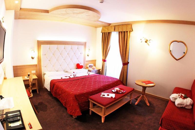 Cavallino Lovely Hotel Andalo Luaran gambar